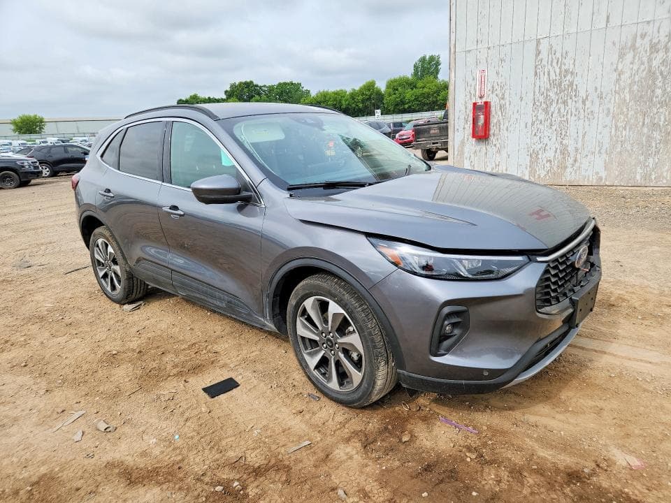 2024 FORD ESCAPE PLATINUM 4