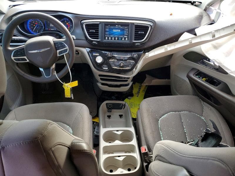 2020 CHRYSLER VOYAGER LX LX 8