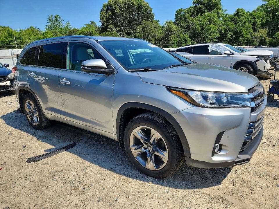 2019 TOYOTA HIGHLANDER LIMITED PLATINUM LIMITED PLATINUM 4