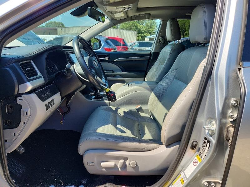 2019 TOYOTA HIGHLANDER LIMITED PLATINUM LIMITED PLATINUM 7