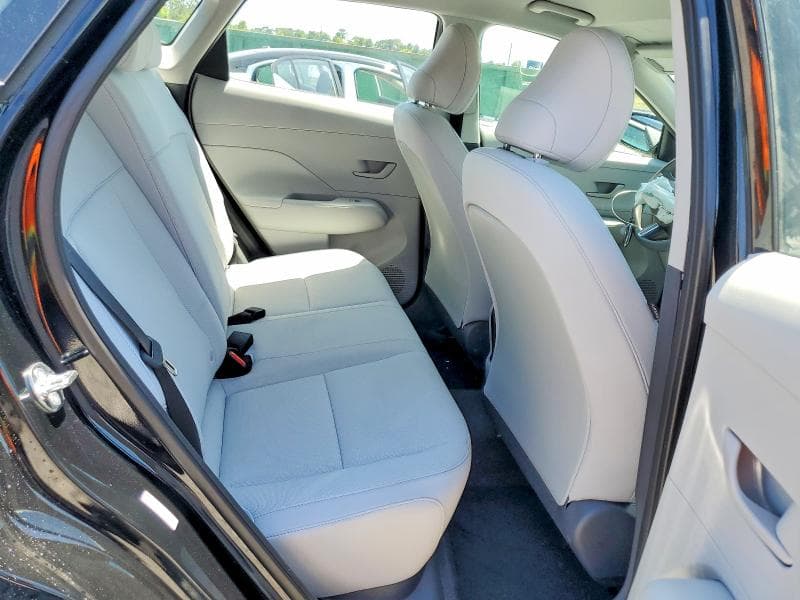 2026 HYUNDAI KONA SE 11