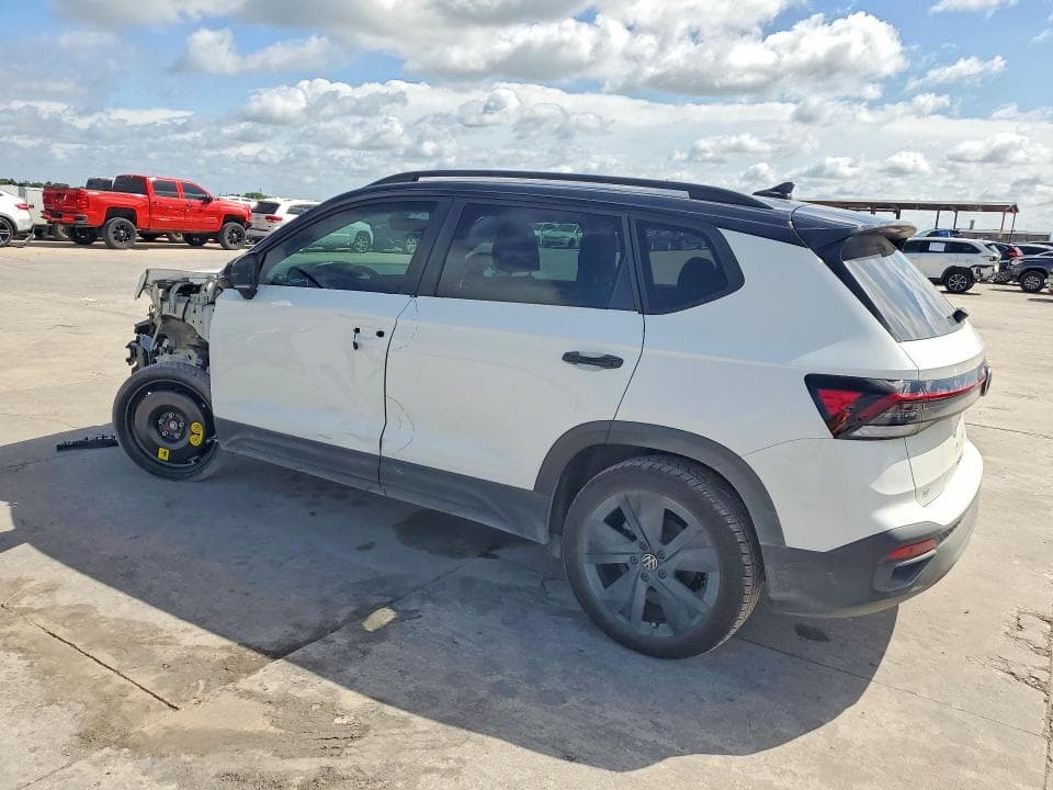 2025 VOLKSWAGEN TAOS SE BLACK 2
