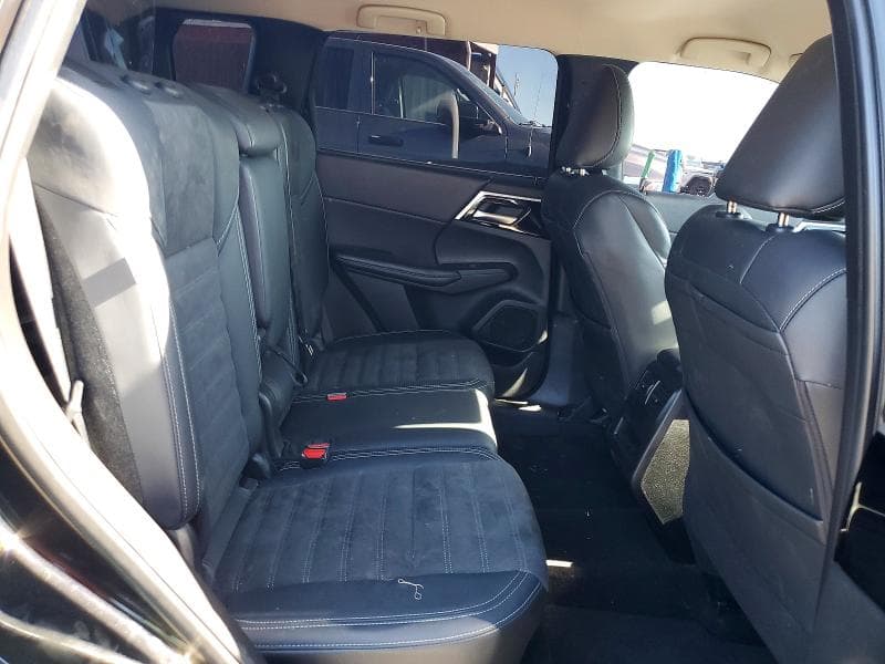 2024 MITSUBISHI OUTLANDER SE 11
