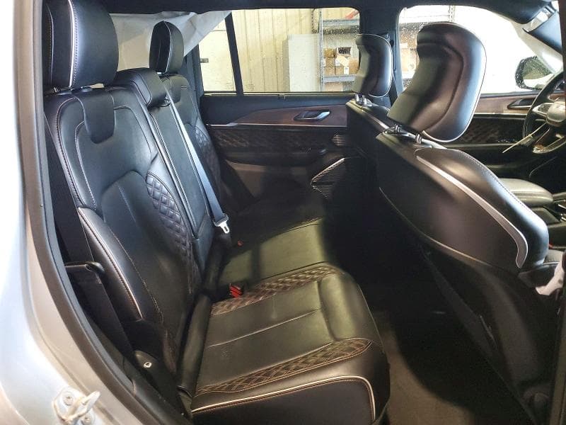 2022 JEEP JEEP 10