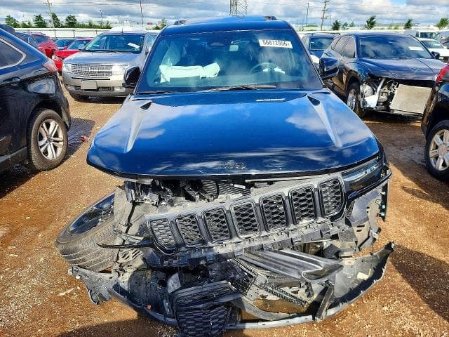 2023 JEEP GRAND CHEROKEE LAREDO 5
