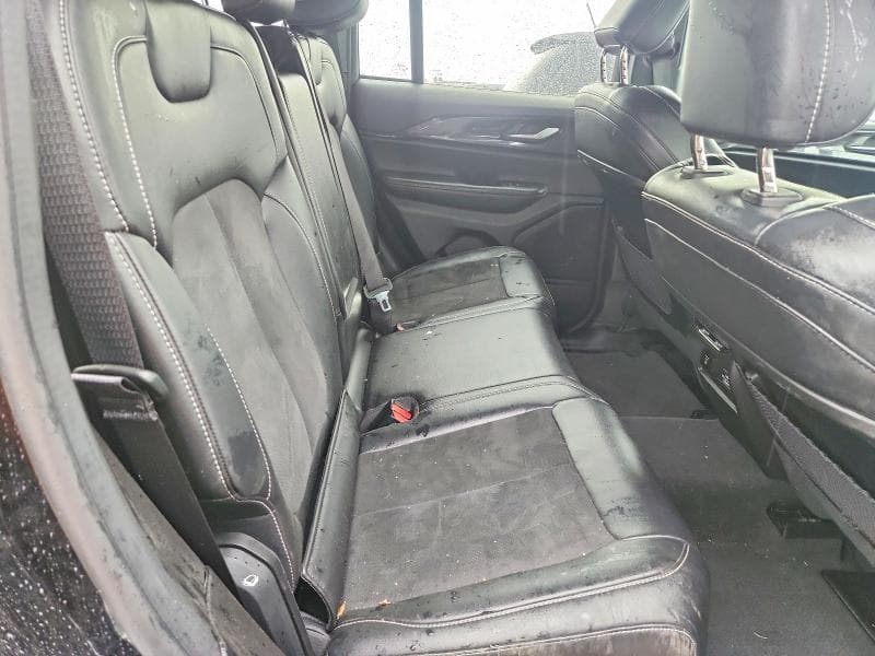 2023 JEEP GRAND CHEROKEE LAREDO 10