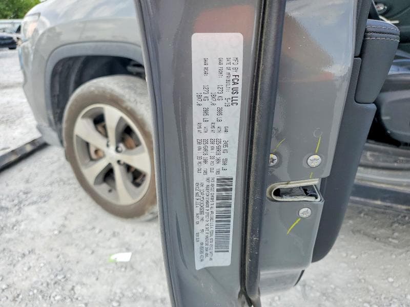 2019 JEEP CHEROKEE LIMITED 14