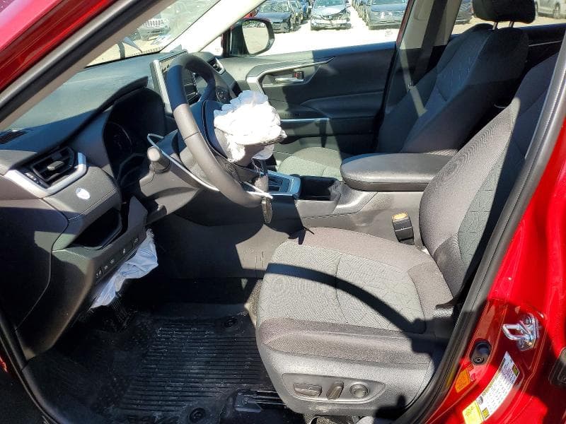 2025 TOYOTA RAV4 XLE 7