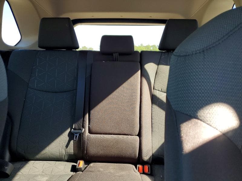 2025 TOYOTA RAV4 XLE 10
