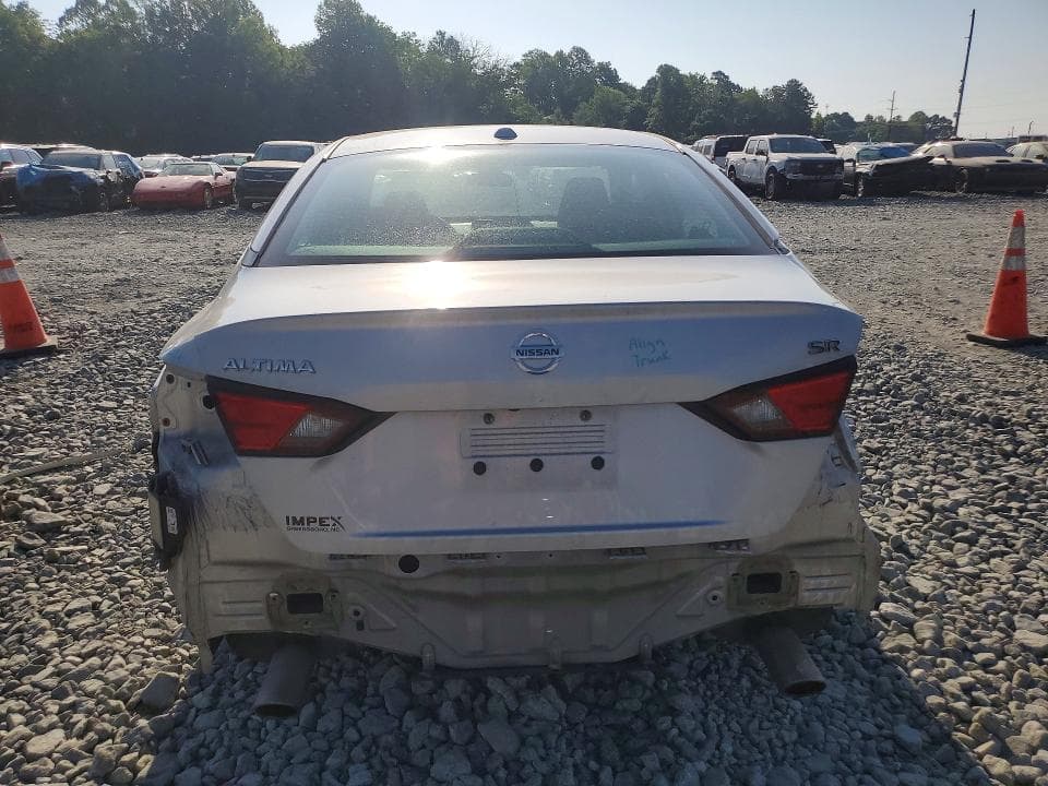 2021 NISSAN ALTIMA SR 6