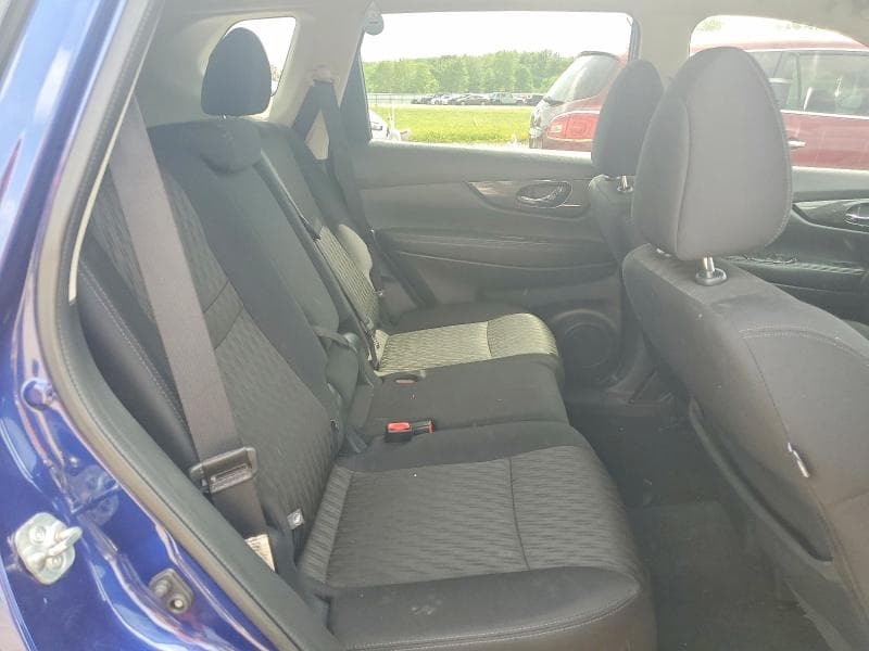 2018 NISSAN ROGUE S 11