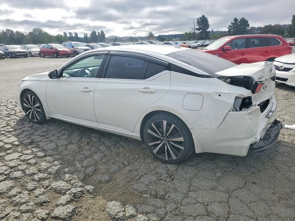 2022 NISSAN ALTIMA SR 2