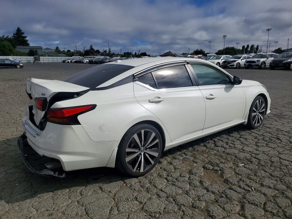 2022 NISSAN ALTIMA SR 3