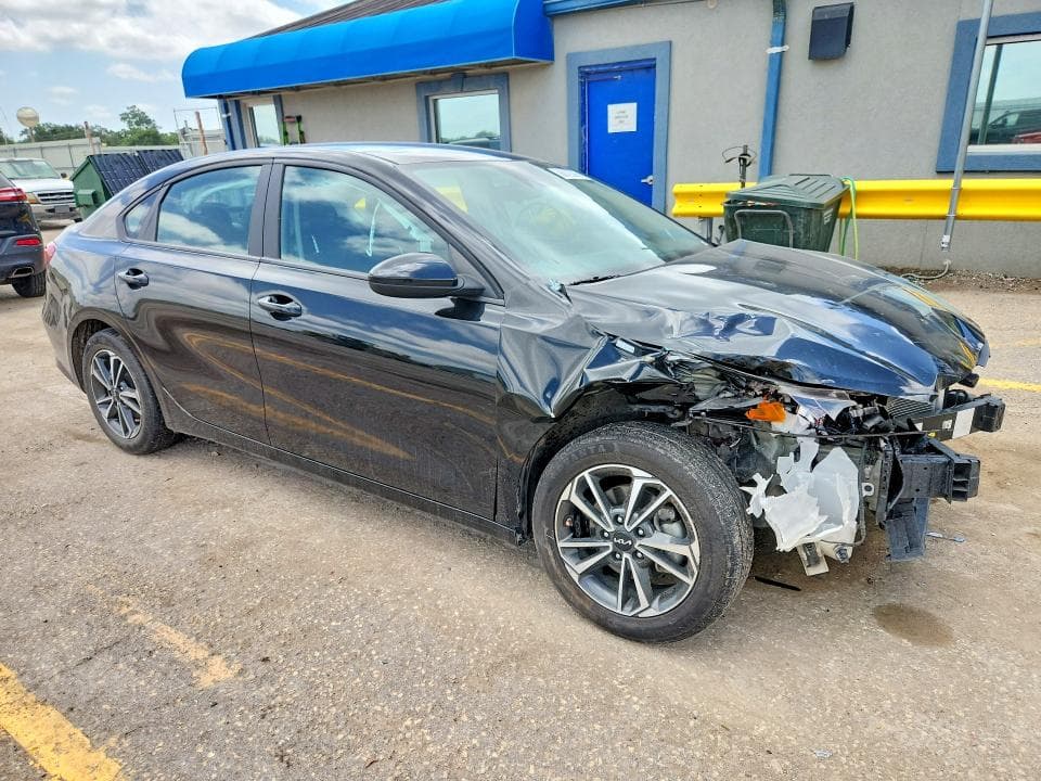 2024 KIA FORTE LXS 4