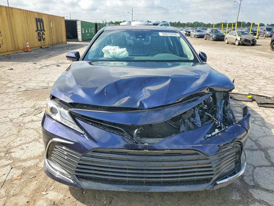2022 TOYOTA CAMRY XLE 5
