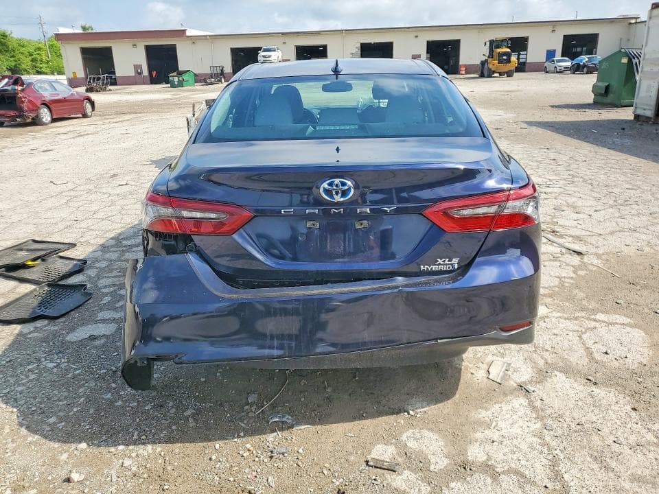 2022 TOYOTA CAMRY XLE 6