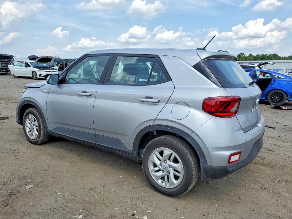 2025 HYUNDAI VENUE SE 2