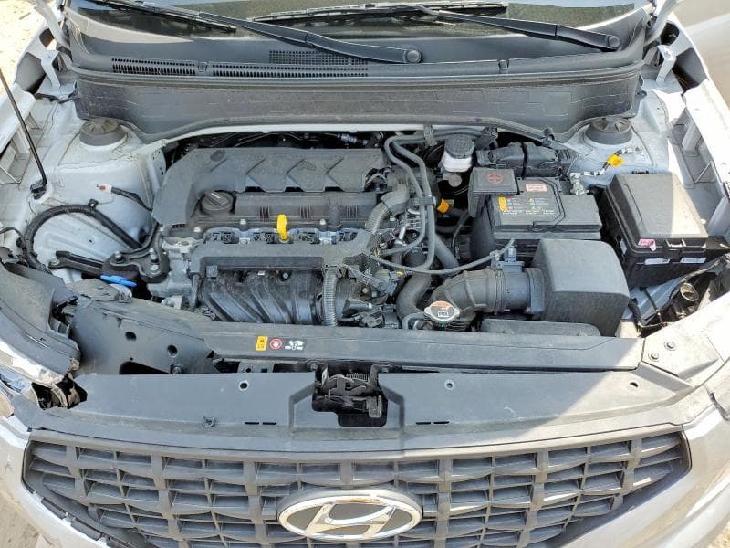 2025 HYUNDAI VENUE SE 11