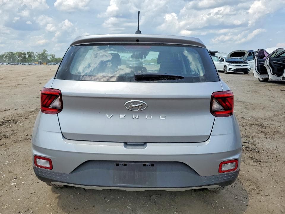 2025 HYUNDAI VENUE SE 6
