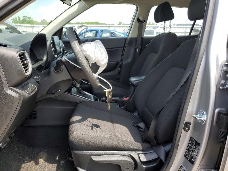 2025 HYUNDAI VENUE SE 7
