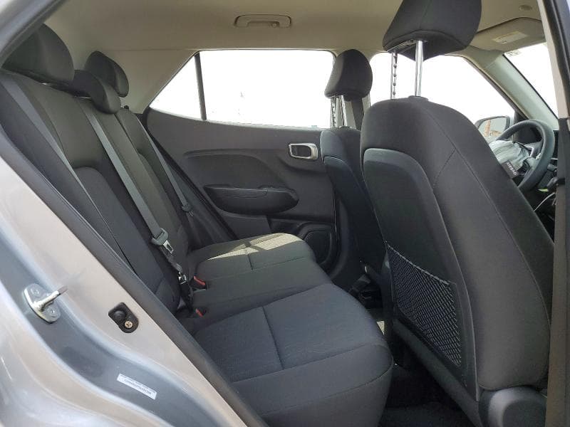 2025 HYUNDAI VENUE SE 10