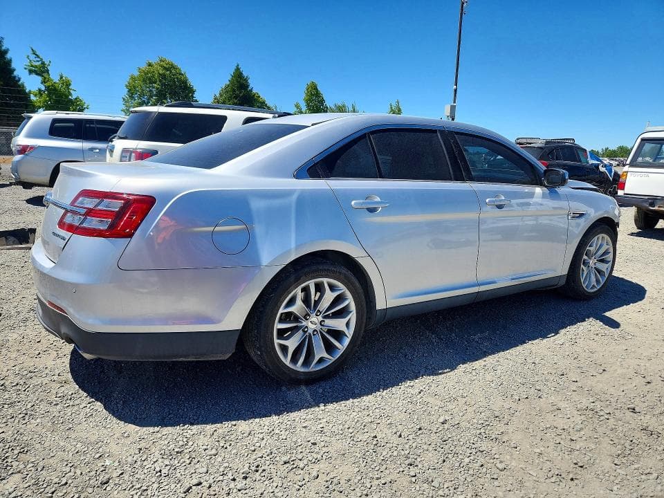 2018 FORD TAURUS LIMITED LIMITED 3