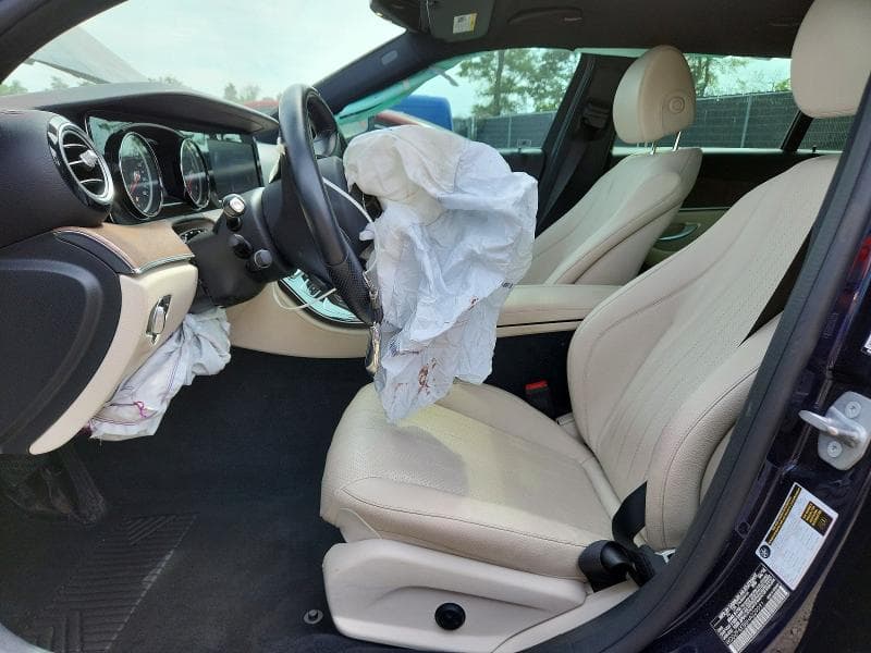 2017 MERCEDES-BENZ E 300 4MATIC 7