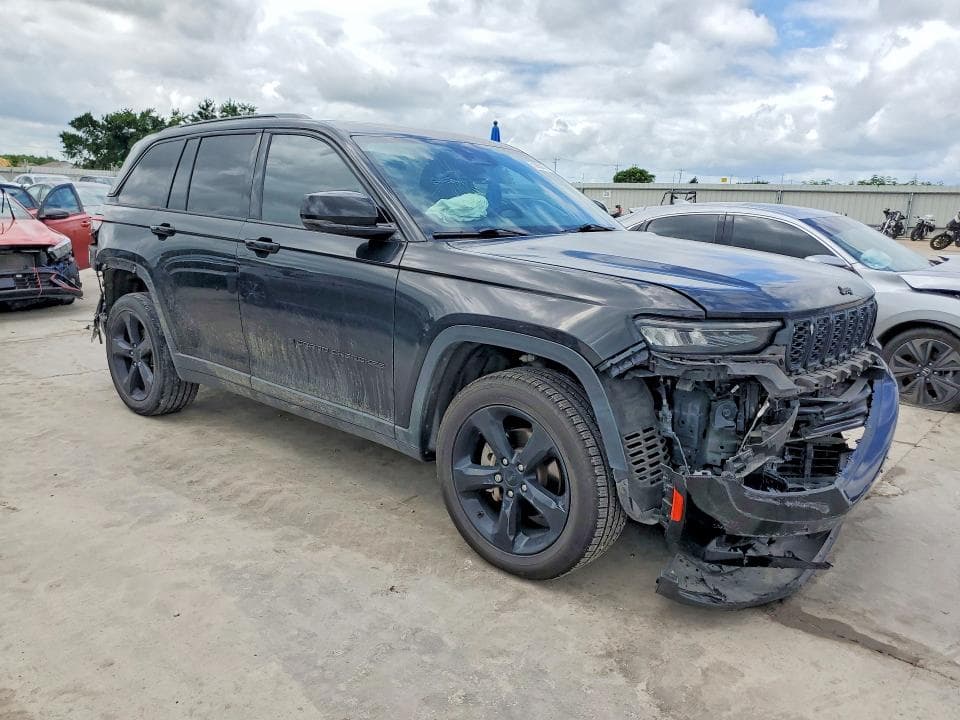 2023 JEEP GRAND CHEROKEE LAREDO LAREDO 4