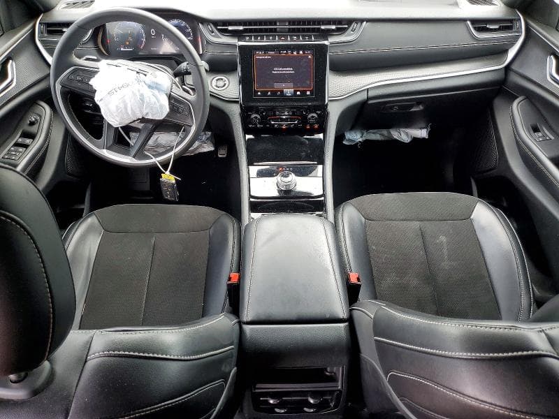 2023 JEEP GRAND CHEROKEE LAREDO LAREDO 8