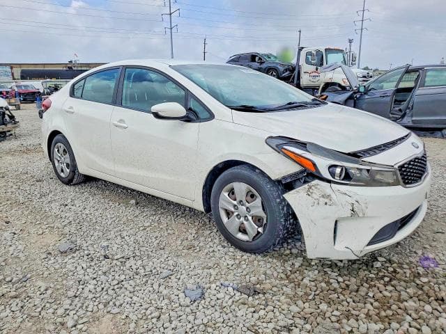 2018 KIA FORTE LX 4