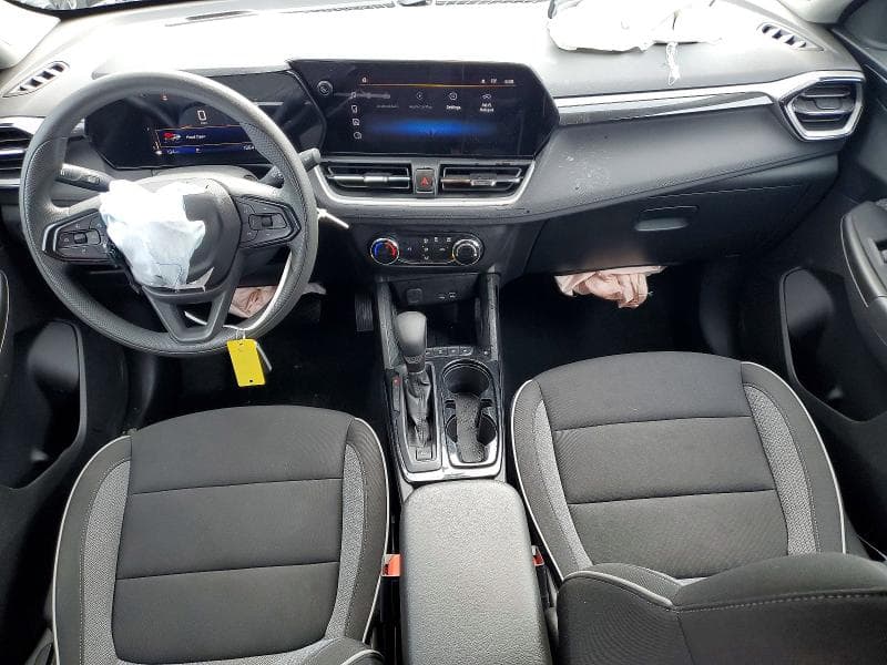2026 CHEVROLET TRAILBLAZER LS 8