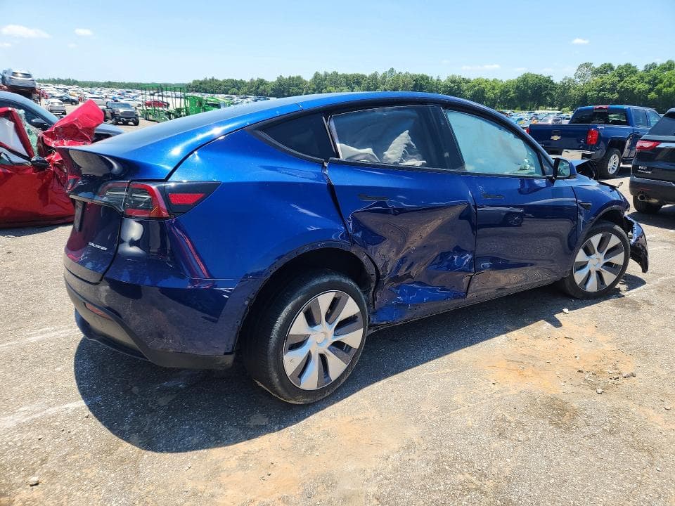 2024 TESLA MODEL Y 3