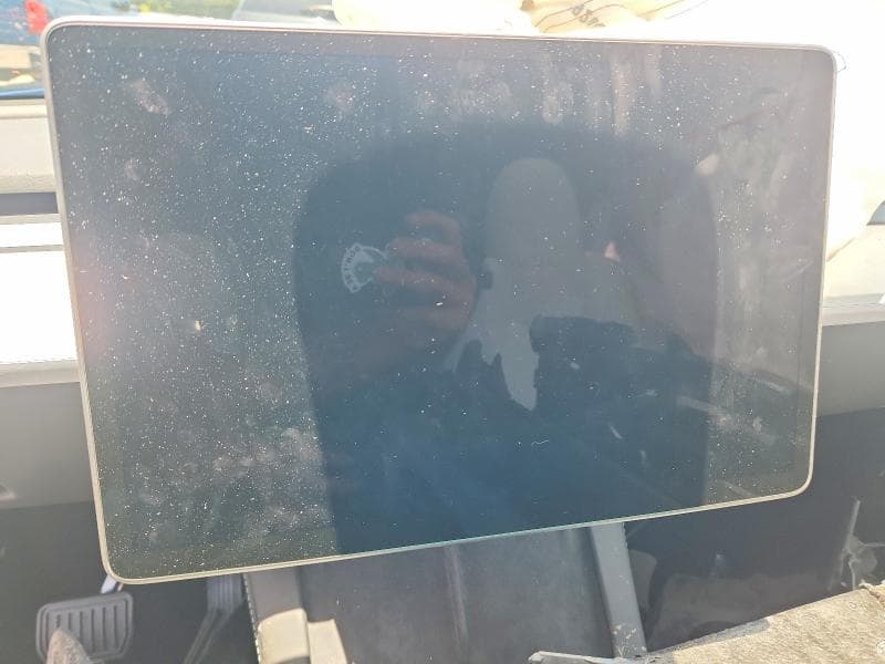 2024 TESLA MODEL Y 9
