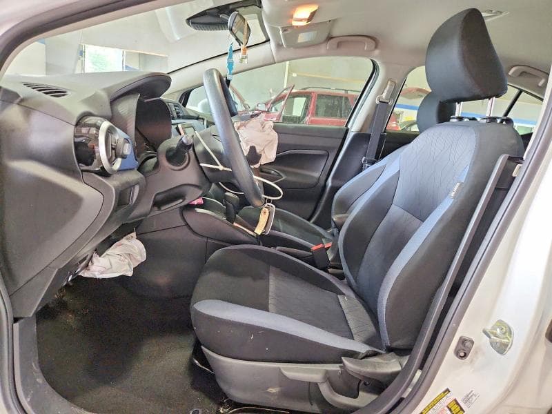 2025 NISSAN VERSA SV 7