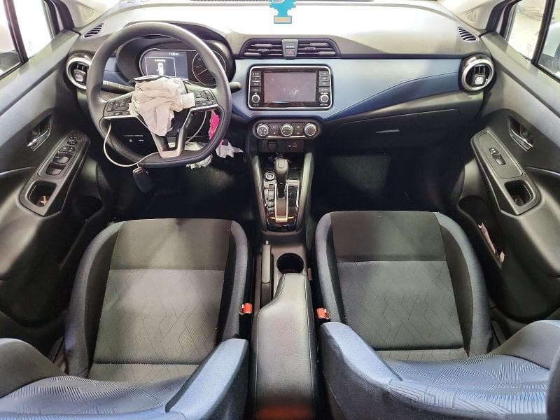 2025 NISSAN VERSA SV 8