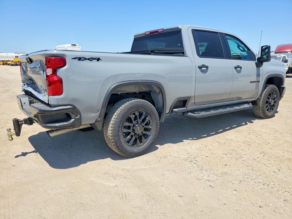 2025 CHEVROLET SILVERADO K2500 CUSTOM 3