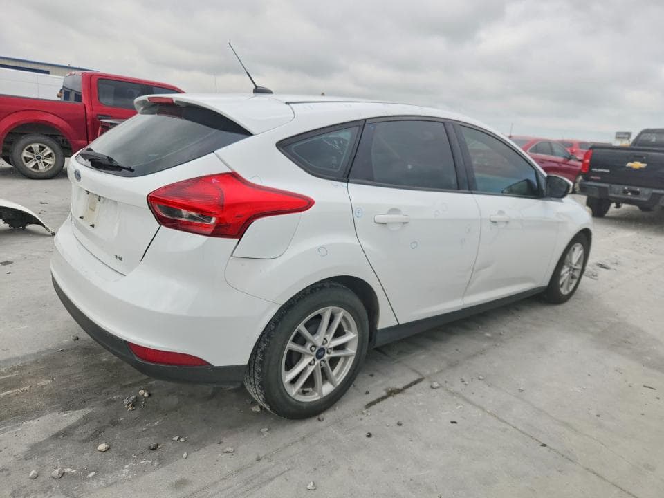 2017 FORD FOCUS SE SE 3