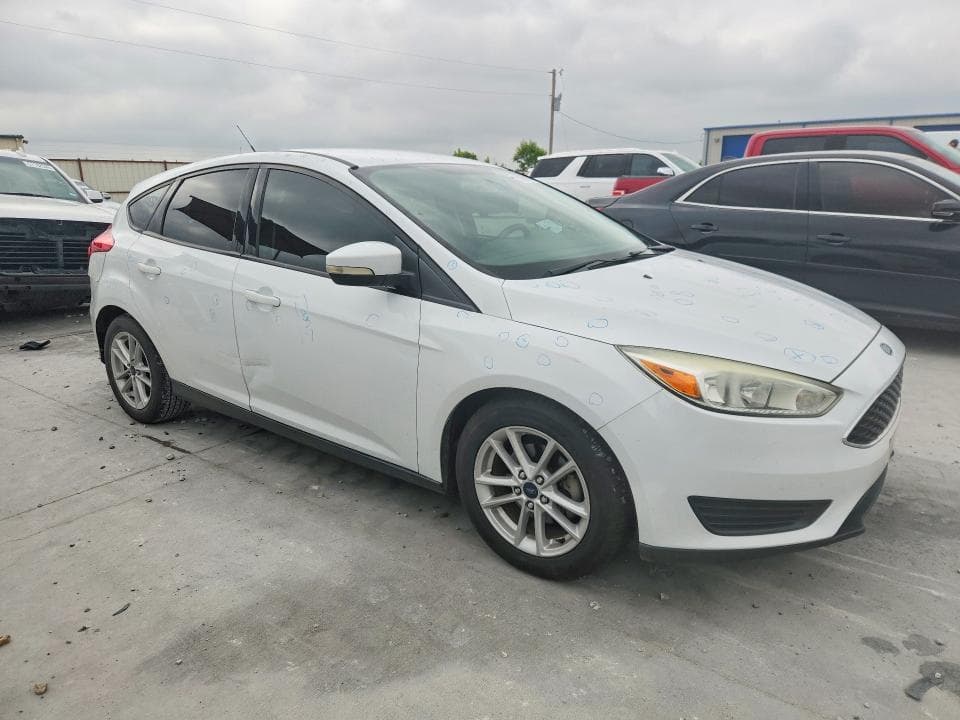 2017 FORD FOCUS SE SE 4