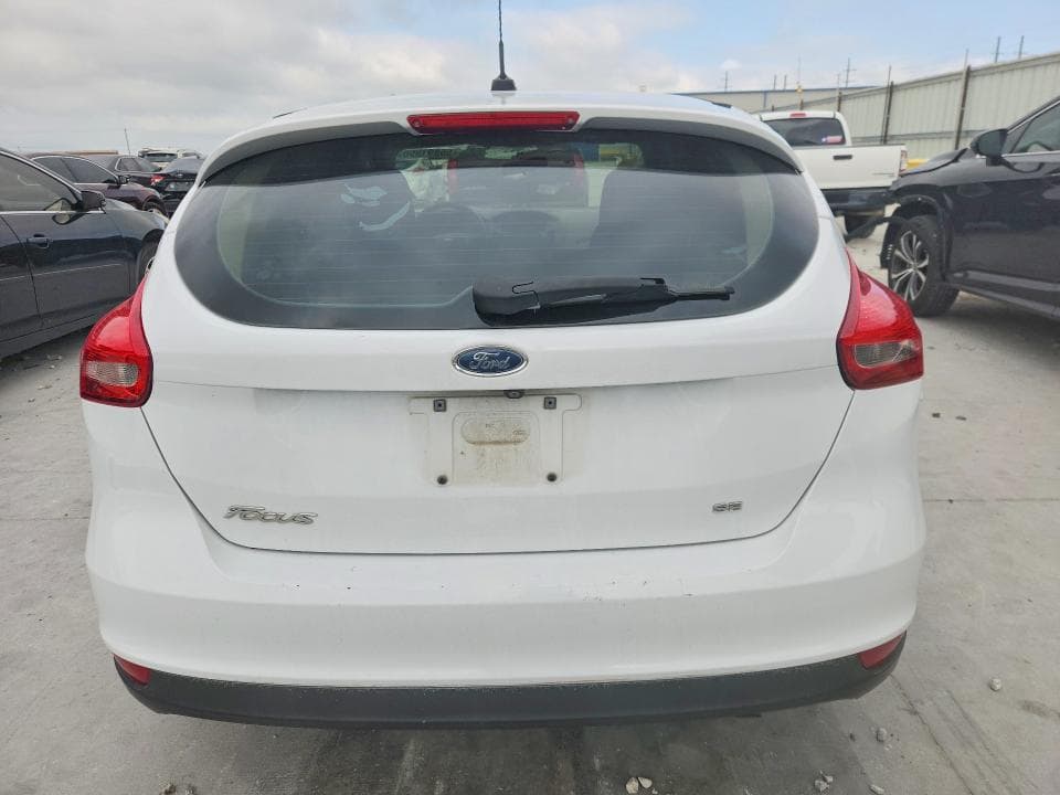 2017 FORD FOCUS SE SE 6