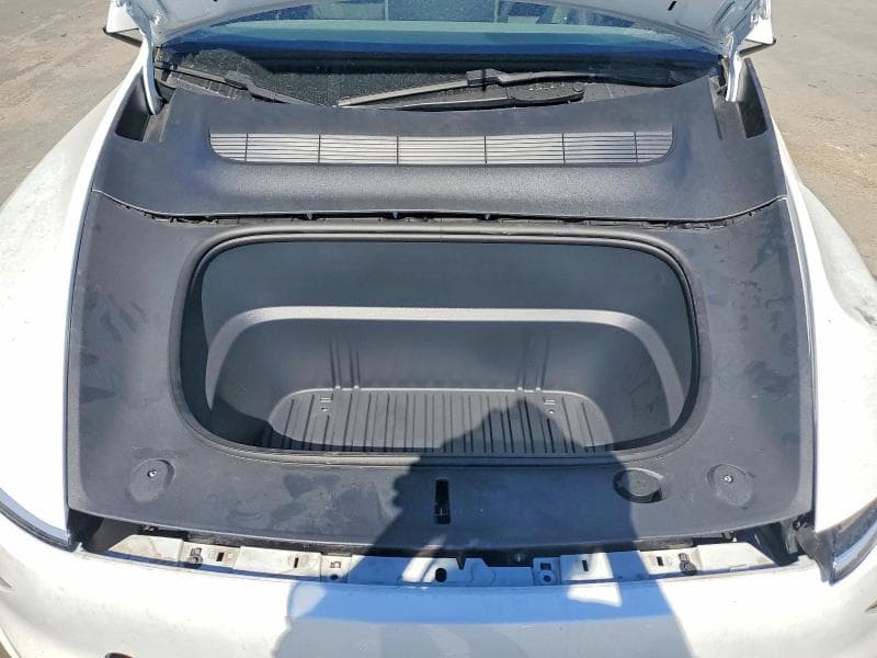 2026 TESLA MODEL Y 11
