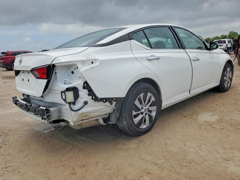 2024 NISSAN ALTIMA S 3