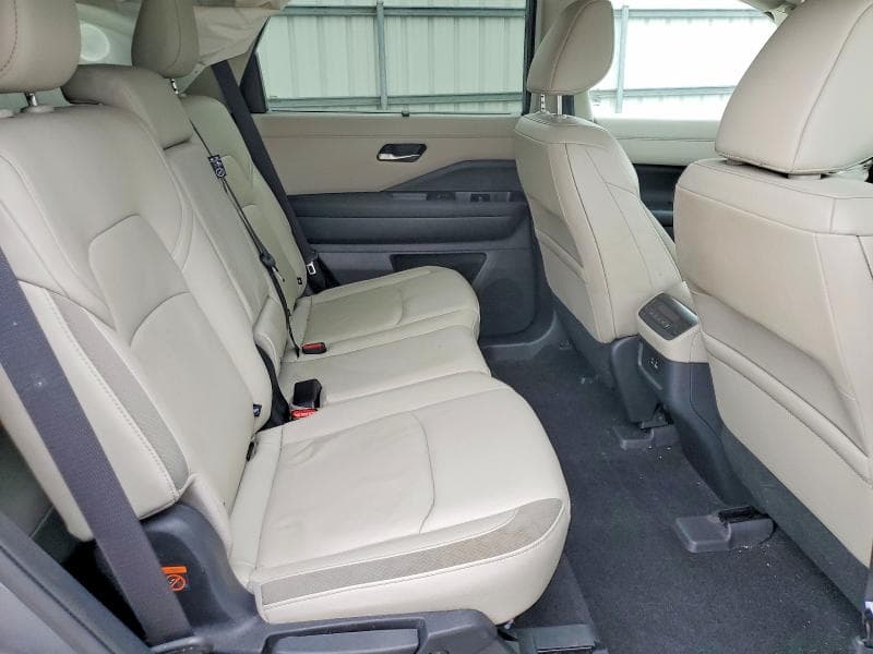 2022 NISSAN PATHFINDER SL 11