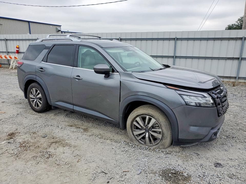 2022 NISSAN PATHFINDER SL 4