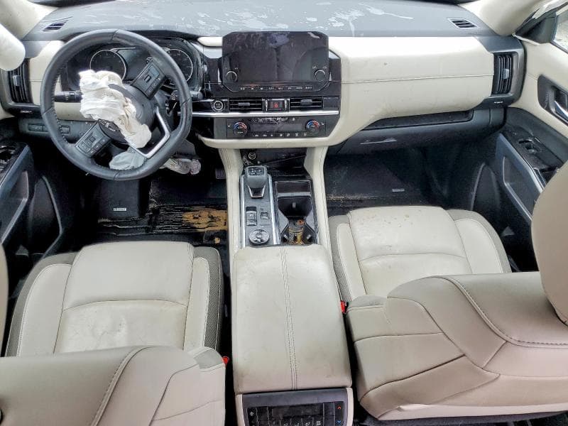 2022 NISSAN PATHFINDER SL 8