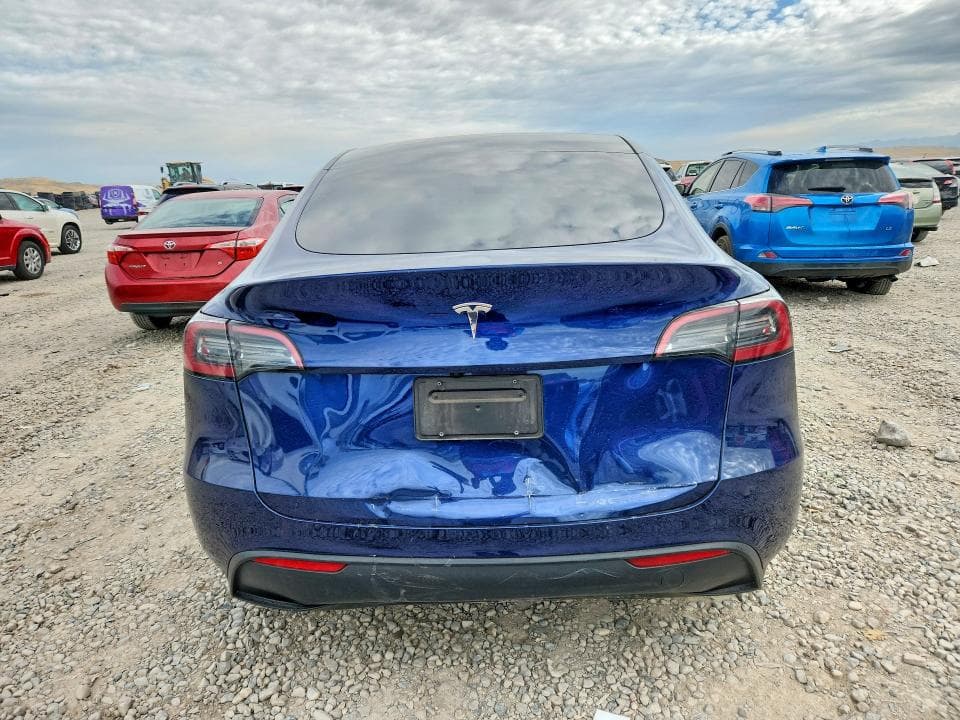 2023 TESLA MODEL Y 6