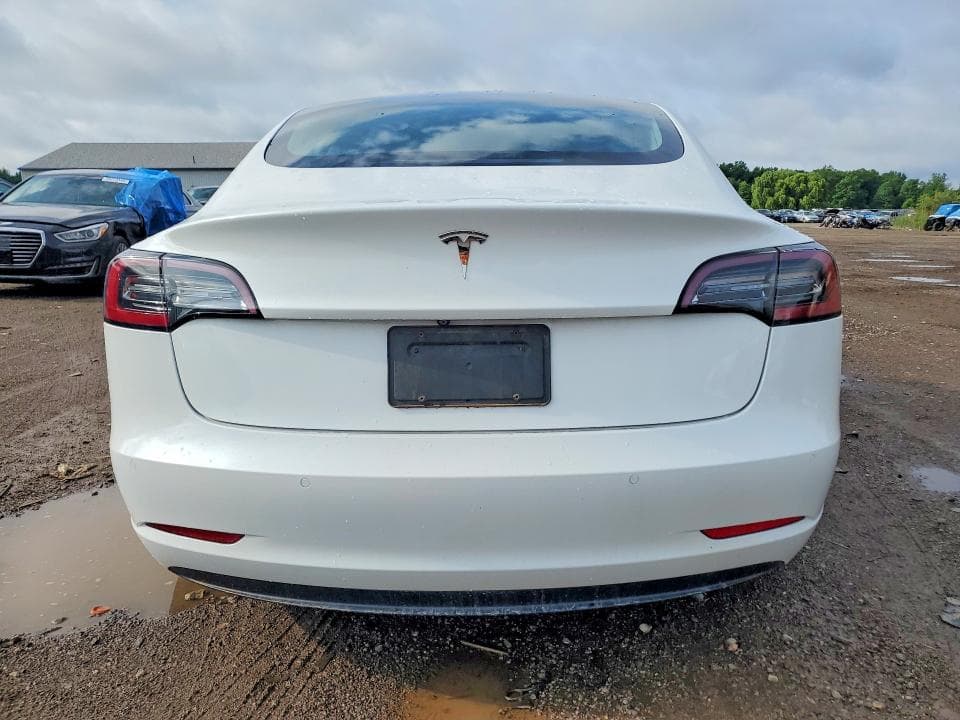2020 TESLA MODEL 3 6