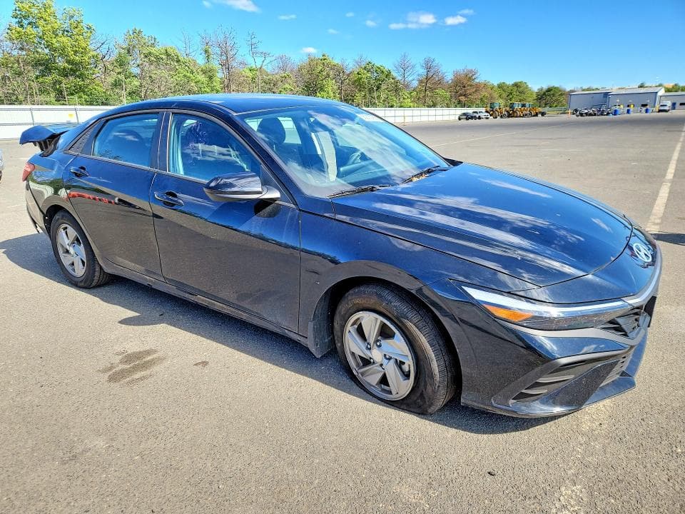 2026 HYUNDAI ELANTRA SE 4
