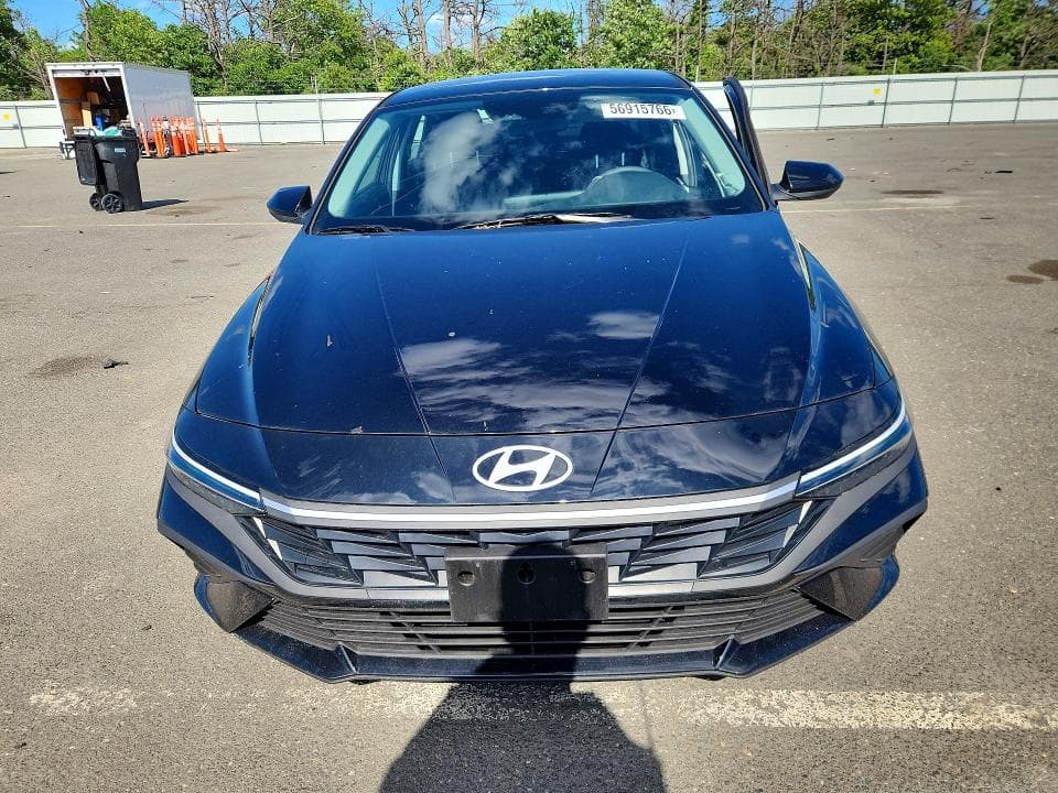 2026 HYUNDAI ELANTRA SE 5