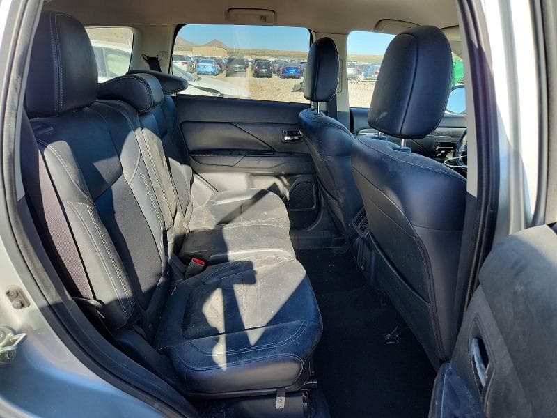 2020 MITSUBISHI OUTLANDER SE 10