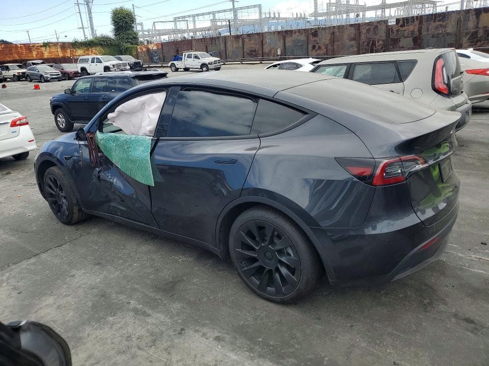 2024 TESLA MODEL Y 2